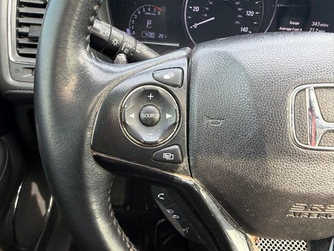 Used 2019 Honda HR-V EX-L image 9