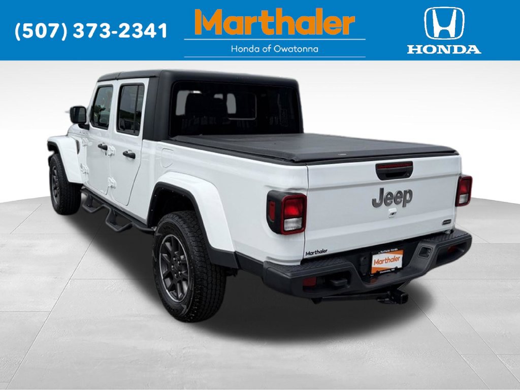 Used 2023 Jeep Gladiator Overland AWD/4WD image 3