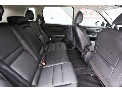 Used 2026 Nissan Rogue SV FWD image 10