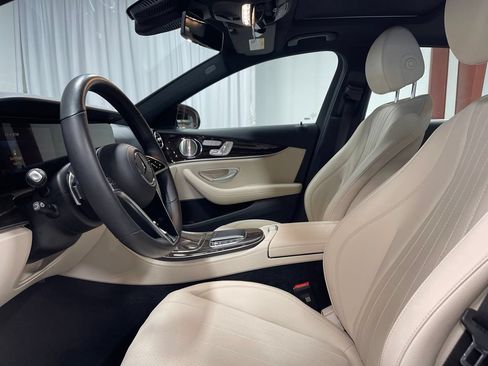 Used 2023 Mercedes-Benz E 350 4MATIC Sedan image 20