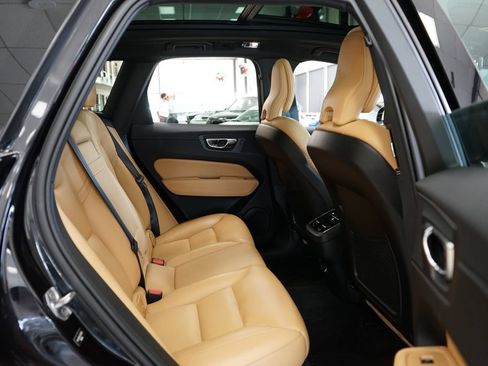 Used 2020 Volvo XC60 T6 Inscription w/ Protection Package AWD/4WD image 15