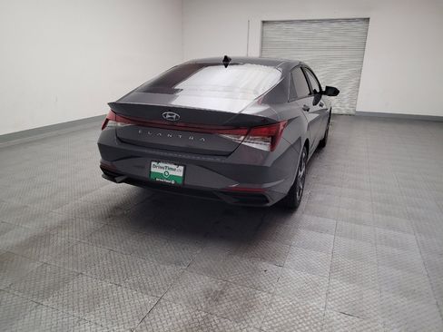 Used 2023 Hyundai Elantra SEL w/ Convenience Package FWD image 7