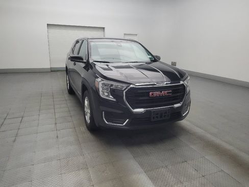 Used 2024 GMC Terrain SLE AWD/4WD image 13