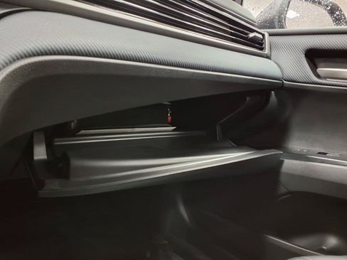 Used 2025 Toyota Camry SE FWD image 32