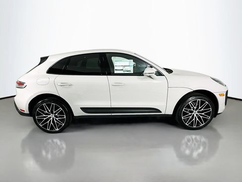 New 2026 Porsche Macan AWD/4WD image 8