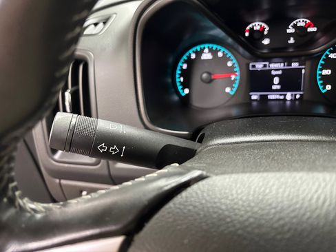 Used 2022 Chevrolet Colorado LT w/ Safety Package image 21