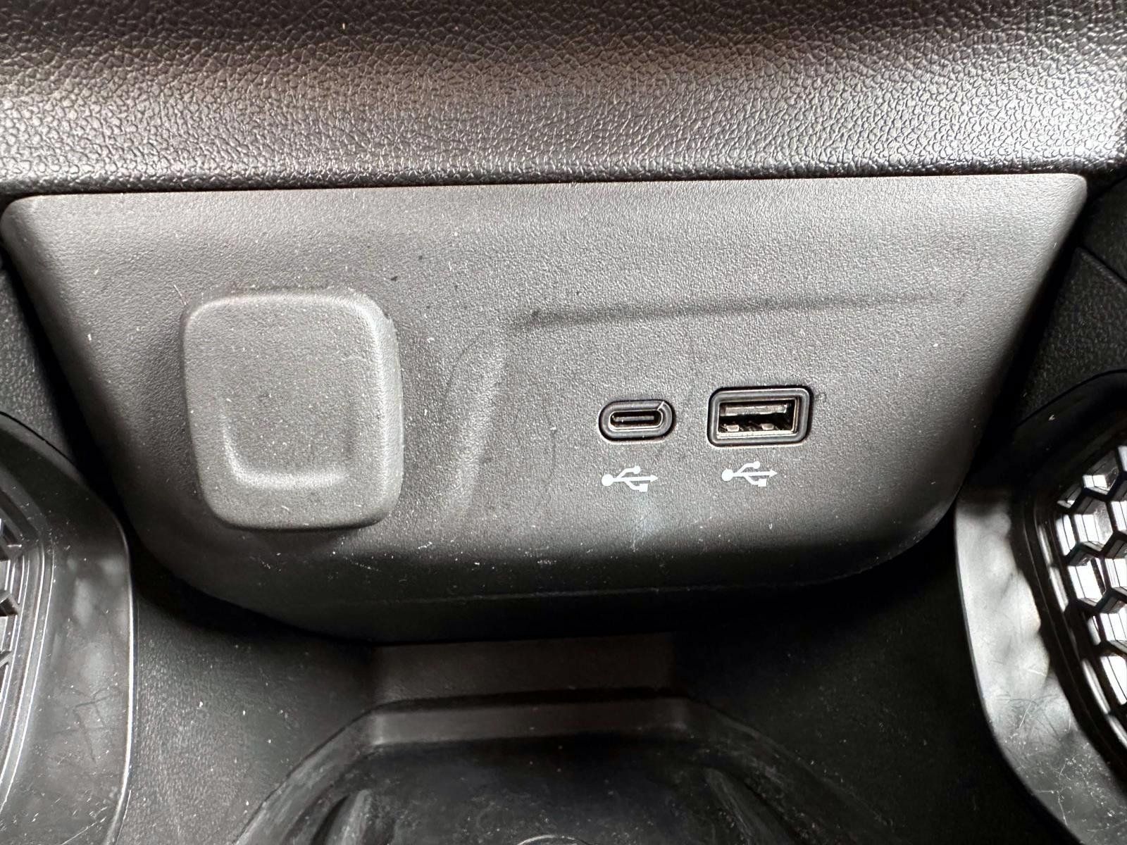 Used 2024 Chevrolet TrailBlazer ACTIV w/ Convenience Package AWD/4WD image 25