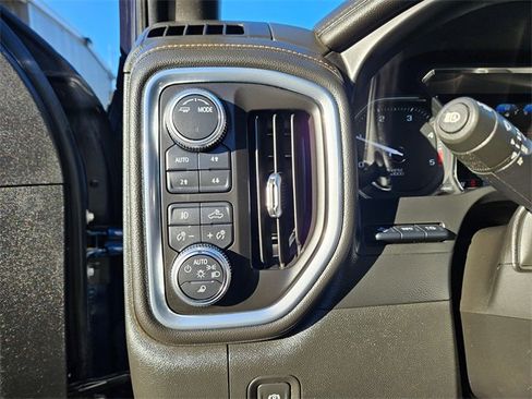 Used 2020 GMC Sierra 2500 AT4 w/ AT4 Premium Package image 20