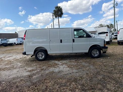 New 2026 Chevrolet Express 2500 Work Van 3D Cargo Van w/ Driver Convenience Package RWD image 18