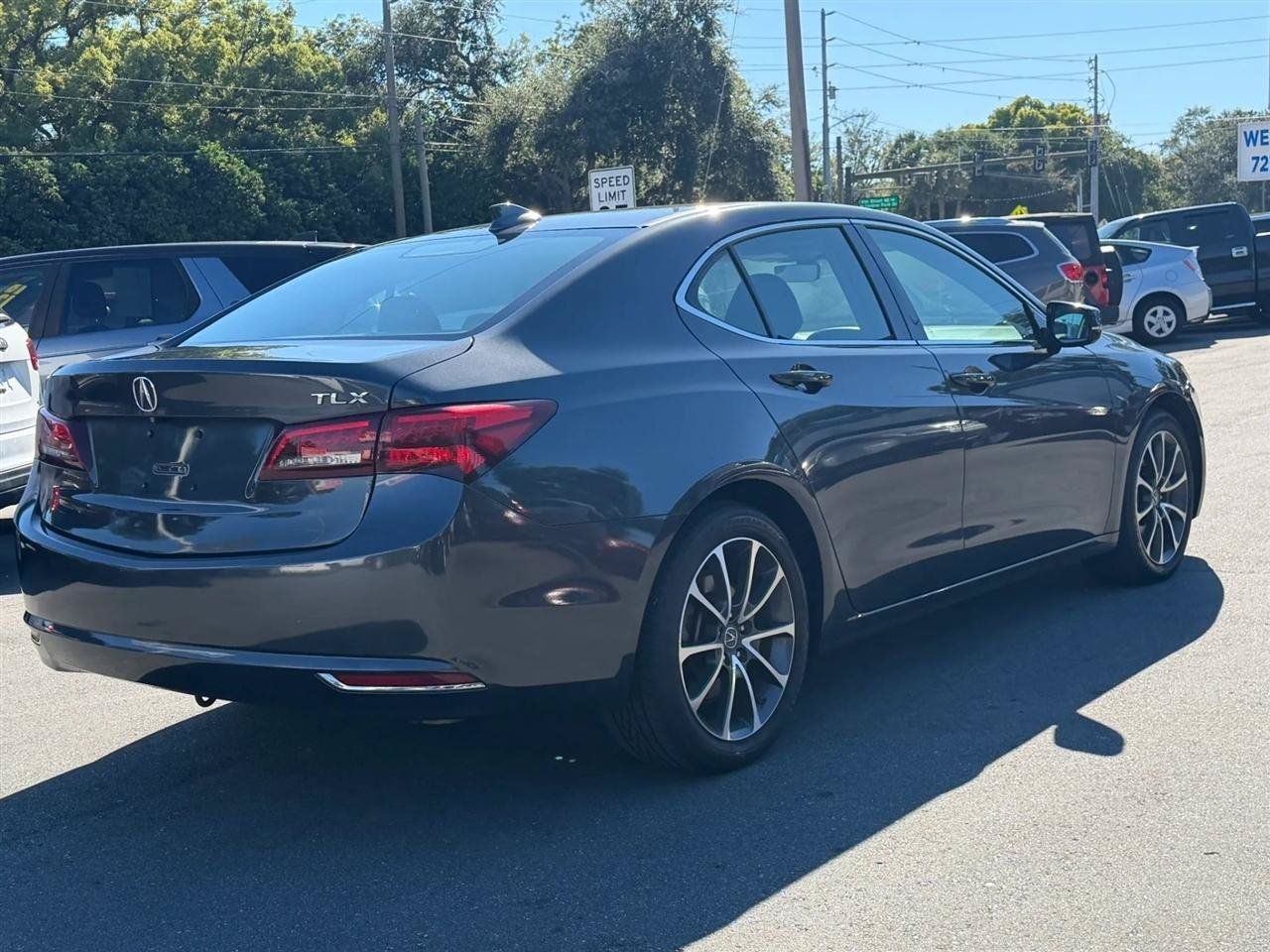 Used 2016 Acura TLX w/ Technology Package FWD image 9