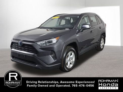 Used 2020 Toyota RAV4 XLE image 10