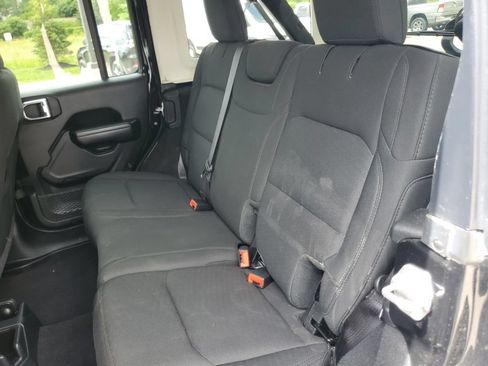 Used 2021 Jeep Wrangler Unlimited Sport AWD/4WD image 29