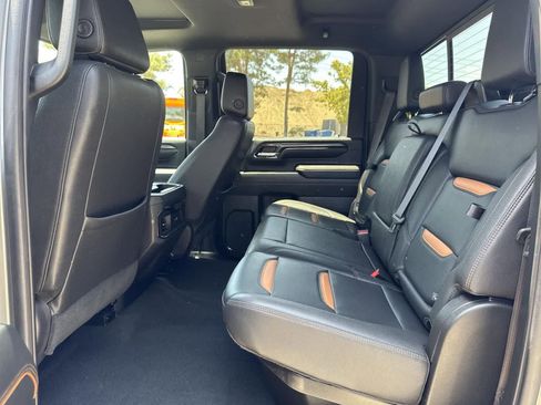 Used 2024 GMC Sierra 2500 AT4 w/ AT4 Premium Plus Package image 27