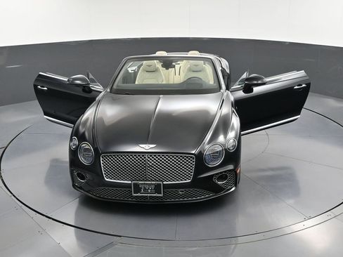 Certified 2023 Bentley Continental GT V8 AWD/4WD image 36