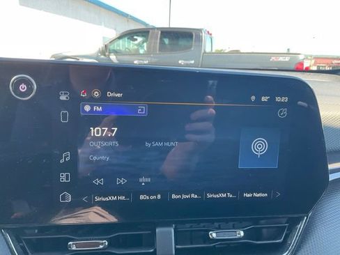 Used 2025 Chevrolet Equinox RS w/ Safety and Technology Package AWD/4WD image 5