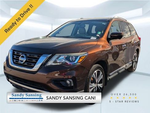 Used 2019 Nissan Pathfinder Platinum image 1