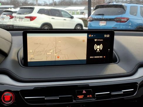 Used 2023 Acura MDX SH-AWD w/ Technology Package image 22