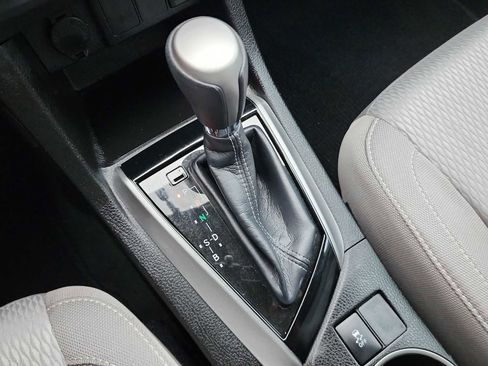 Used 2016 Toyota Corolla LE image 20