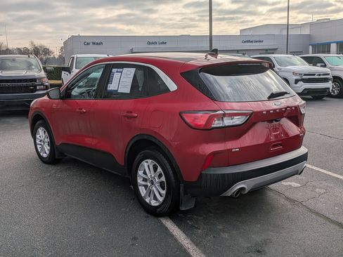 Used 2021 Ford Escape SE w/ Cold Weather Package image 7