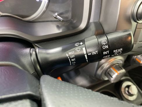 Used 2017 Toyota 4Runner SR5 Premium image 17