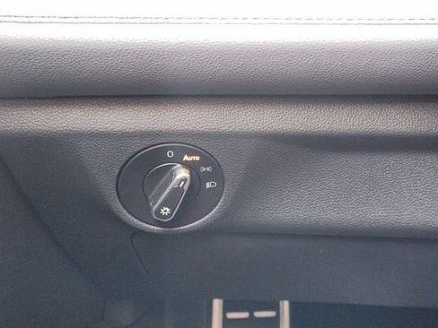 Used 2025 Volkswagen Jetta GLI Autobahn image 23