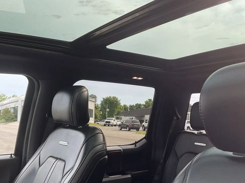 Used 2017 Ford F150 Platinum w/ Equipment Group 701A Luxury AWD/4WD image 40