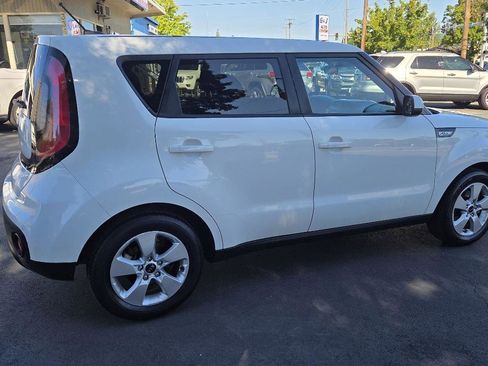 Used 2018 Kia Soul FWD image 7