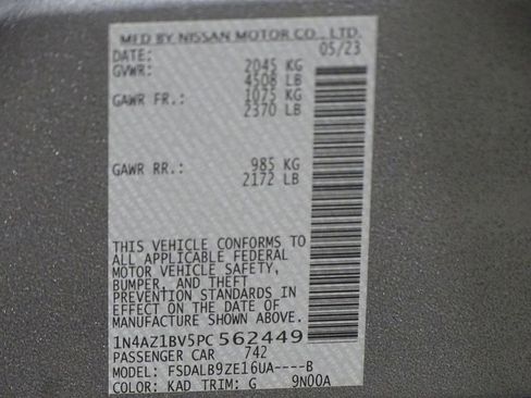 Used 2023 Nissan Leaf S image 19