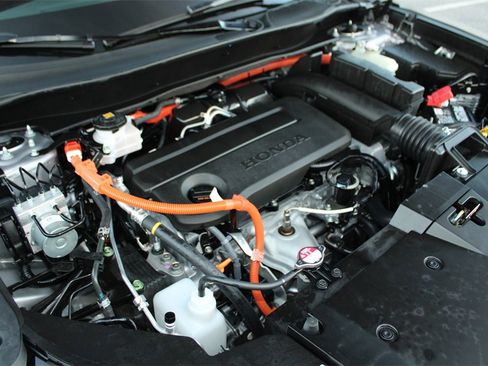 Certified 2025 Honda CR-V Sport image 33