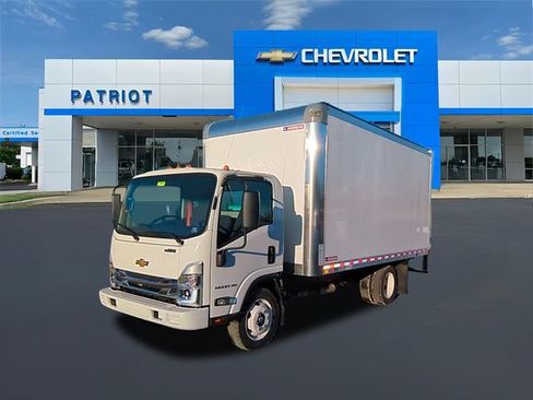 Used 2024 Chevrolet Low Cab Forward 5500XG RWD image 7