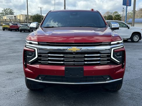 New 2025 Chevrolet Suburban Premier image 3