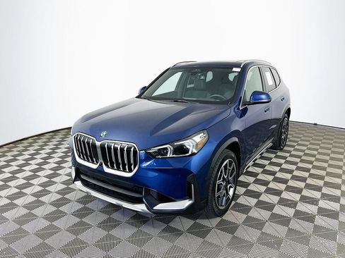 Used 2025 BMW X1 xDrive28i AWD/4WD image 4