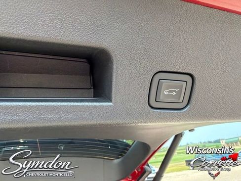 Used 2026 Chevrolet Traverse RS w/ LPO, Floor Liner Package AWD/4WD image 23