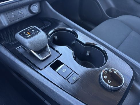 Used 2023 Nissan Rogue S image 25