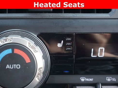 Used 2025 Toyota Tacoma TRD Off-Road AWD/4WD image 6