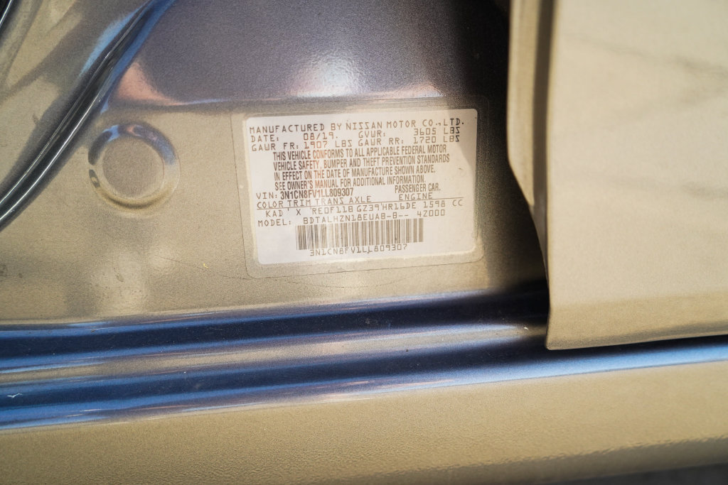 Used 2020 Nissan Versa SR w/ Convenience Package FWD image 38