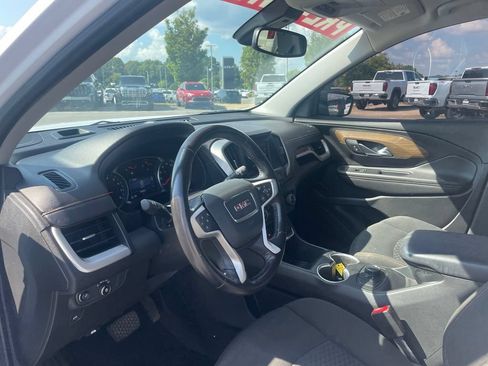 Used 2020 GMC Terrain SLE w/ Elevation Edition FWD image 9