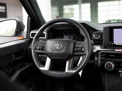 Used 2025 Toyota 4Runner SR5 image 11