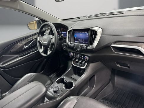 Used 2024 GMC Terrain SLT w/ Elevation Edition FWD image 16