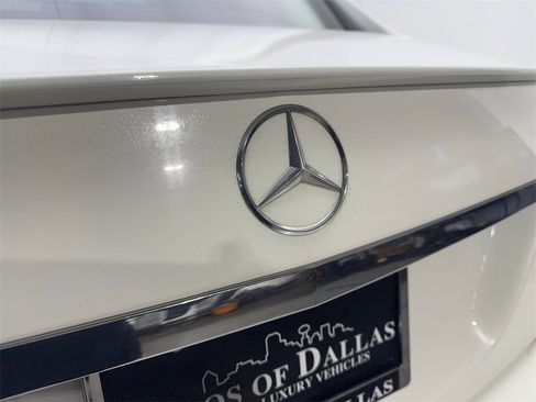 Used 2014 Mercedes-Benz E 350 Sedan image 21