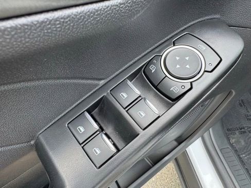 Used 2025 Ford Escape Active AWD/4WD image 38