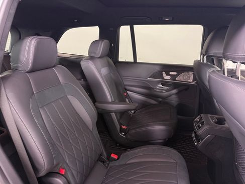 Used 2025 Mercedes-Benz GLS 63 AMG 4MATIC image 18