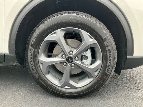 New 2026 Ford Escape ST-Line Select w/ Tech Pack #2 image 10