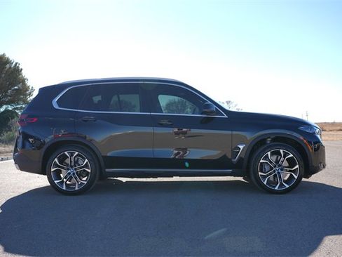 Used 2024 BMW X5 xDrive50e w/ Premium Package image 3