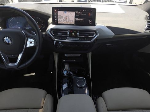 Used 2025 BMW X4 xDrive30i AWD/4WD image 15