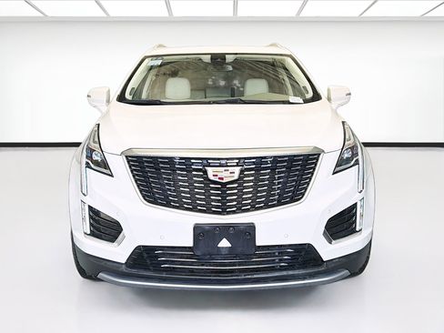 Used 2021 Cadillac XT5 Premium Luxury FWD image 2