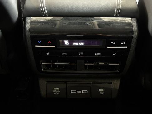 Used 2022 Acura MDX SH-AWD w/ Advance Package image 16
