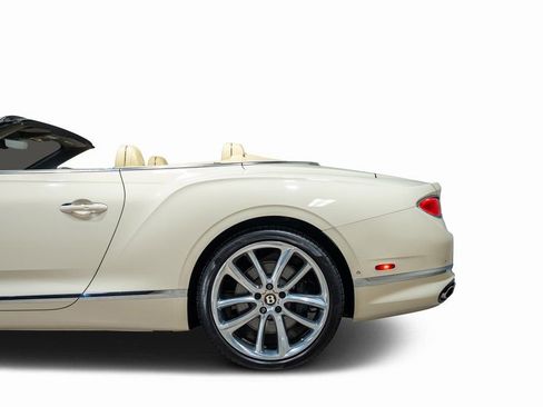 Used 2020 Bentley Continental GT image 26