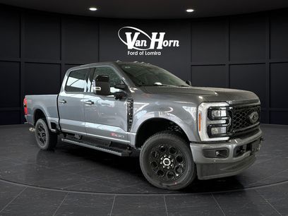 New 2026 Ford F350 Lariat w/ Black Appearance Package