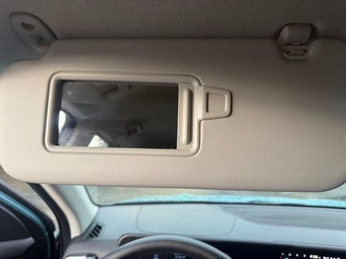 Used 2026 Kia Seltos S FWD image 32